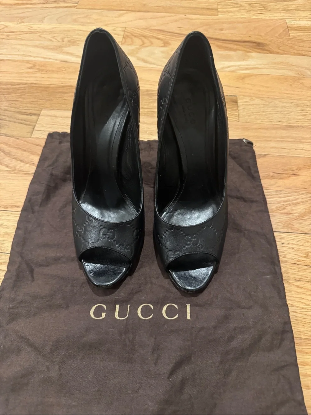 Gucci Guccissima Black Leather Peep Toe Pumps Heels Size 37.5 Made in Italy